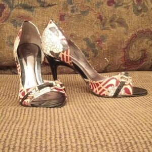 Carlos by Carlos Santana Red and Black Floral Heels